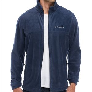 Men’s navy blue Columbia fleece jacket